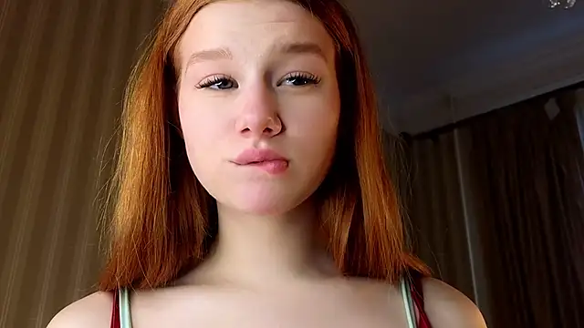 Snapshot of Juuulia_ chatting on 06.26.26 Juuulia online show from 06.26.26