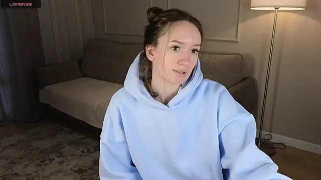 cutienaughtygirl online show from 05.18.26