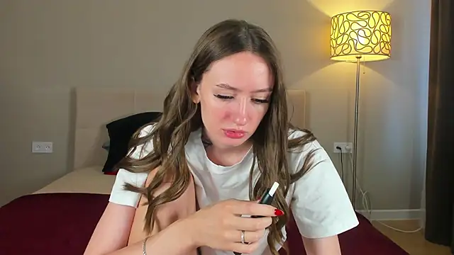 Snapshot of cutienaughtygirl chatting on 07.11.26 cutienaughtygirl online show from 07.11.26