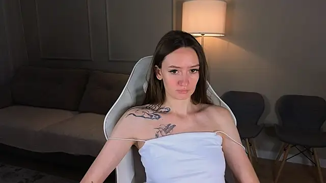 Snapshot of cutienaughtygirl chatting on 07.29.26 cutienaughtygirl online show from 07.29.26