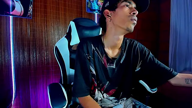 Snapshot of briamhoconor_xh chatting on 02.05.26 briamhoconor xh online show from 02.05.26