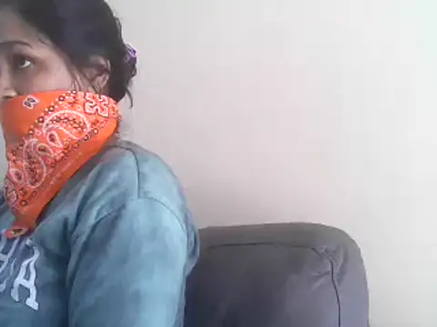 cute indianxo online show from 10.11.25