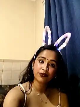 cute indianxo online show from 04.30.26