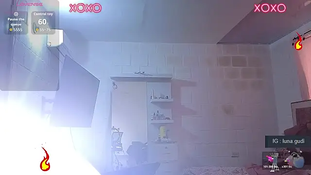 Snapshot of lunagudis chatting on 12.15.25 lunagudis online show from 12.15.25