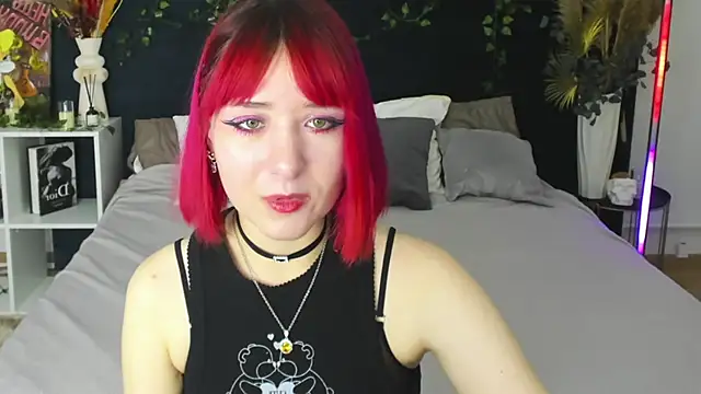 Snapshot of Ketrin_Jones chatting on 11.14.25 Ketrin Jones online show from 11.14.25