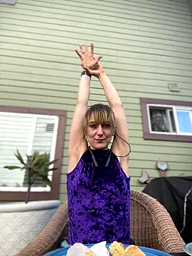 MrsSizzle online show from 11.10.25