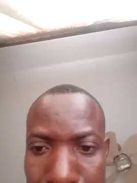 Snapshot of Pnice chatting on 11.04.25 Pnice online show from 11.04.25