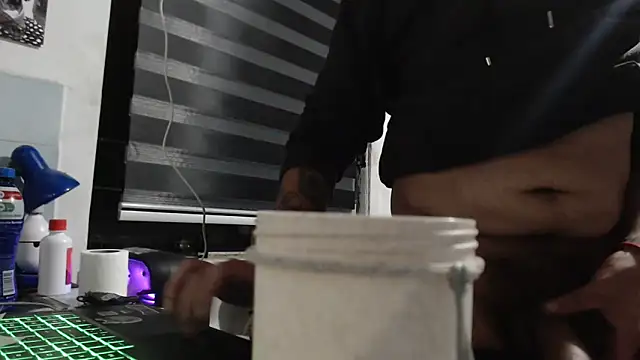 Snapshot of BabysHard chatting on 02.16.26 BabysHard online show from 02.16.26