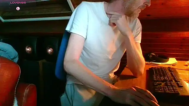 Snapshot of Vrenico-SC chatting on 09.08.25 Vrenico-SC online show from 09.08.25