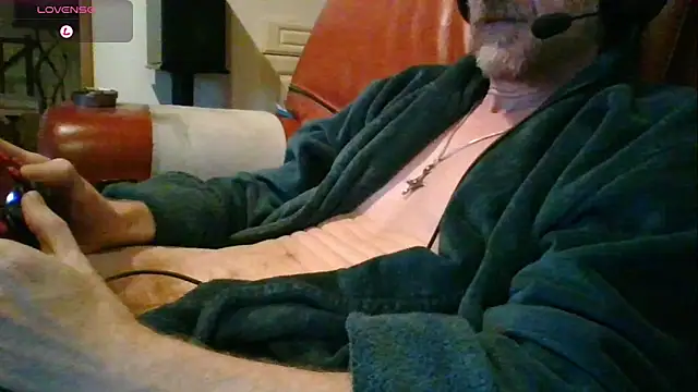 Snapshot of Vrenico-SC chatting on 09.27.25 Vrenico-SC online show from 09.27.25