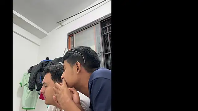 Snapshot of methme chatting on 10.24.25 methme online show from 10.24.25