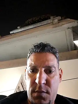 Snapshot of ARTANIS20 chatting on 09.10.25 ARTANIS20 online show from 09.10.25