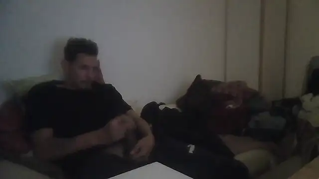 Snapshot of ARTANIS20 chatting on 09.18.25 ARTANIS20 online show from 09.18.25