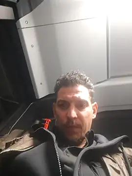 Snapshot of ARTANIS20 chatting on 10.10.25 ARTANIS20 online show from 10.10.25