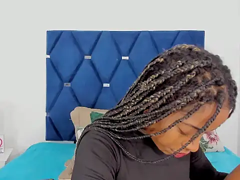 Pauline Fox online show from 10.13.25