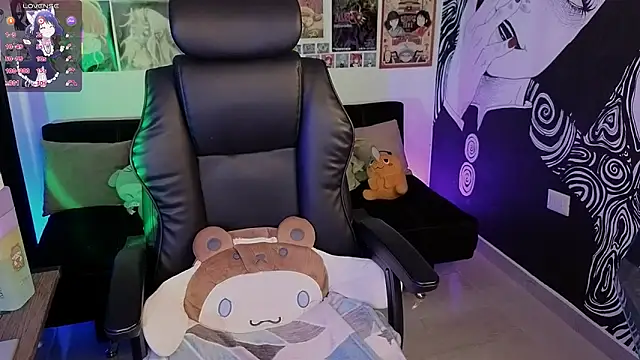 Yuhwan  online show from 11.28.25