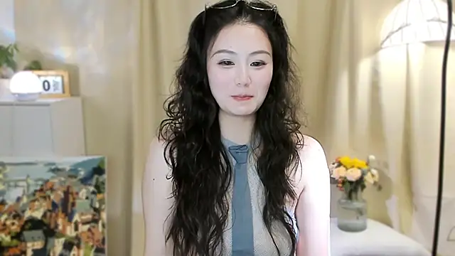 Snapshot of lumi65 chatting on 09.10.25 lumi65 online show from 09.10.25