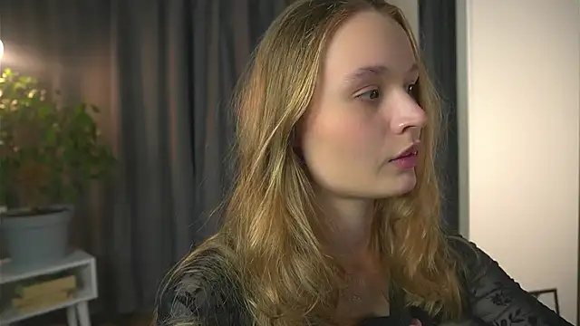 Snapshot of lisa_schiele chatting on 10.09.25 lisa schiele online show from 10.09.25