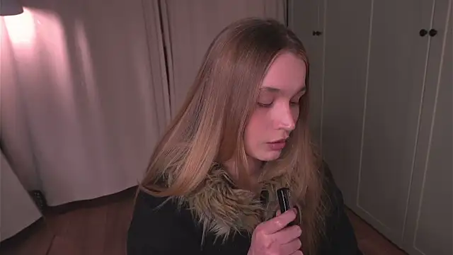 Snapshot of lisa_schiele chatting on 03.13.26 lisa schiele online show from 03.13.26