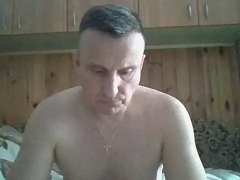 Snapshot of Maksymilian1 chatting on 02.17.26 Maksymilian1 online show from 02.17.26