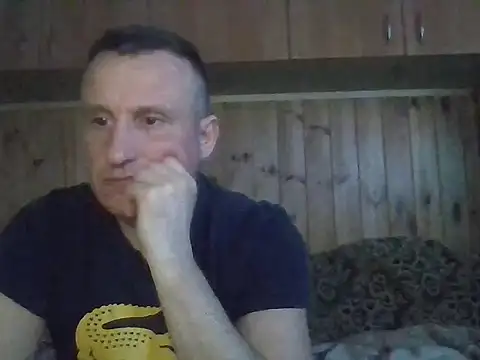 Snapshot of Maksymilian1 chatting on 03.18.26 Maksymilian1 online show from 03.18.26