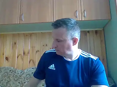 Snapshot of Maksymilian1 chatting on 04.12.26 Maksymilian1 online show from 04.12.26
