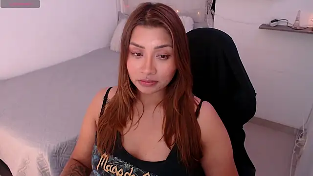 Snapshot of angel_k25 chatting on 12.23.25 angel k25 online show from 12.23.25