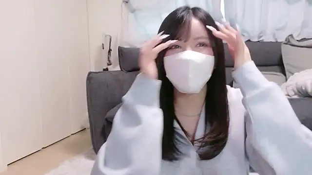 Snapshot of moemilk chatting on 04.01.26 moemilk online show from 04.01.26