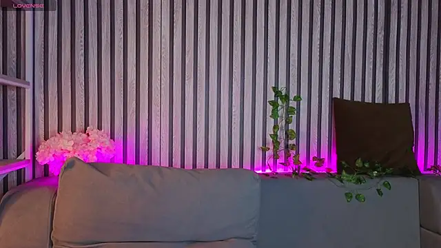 Casey Sweeet online show from 04.29.26