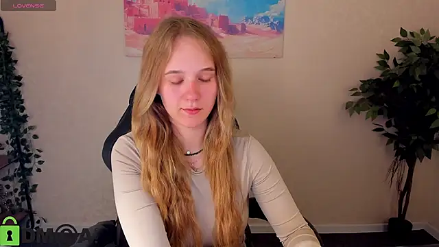 Snapshot of Casey_Sweeet chatting on 05.14.26 Casey Sweeet online show from 05.14.26