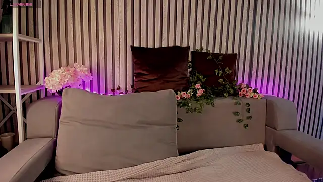 Snapshot of Casey_Sweeet chatting on 05.19.26 Casey Sweeet online show from 05.19.26