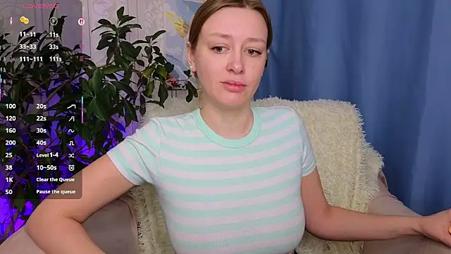 Snapshot of evashiny_ chatting on 02.05.26 evashiny online show from 02.05.26