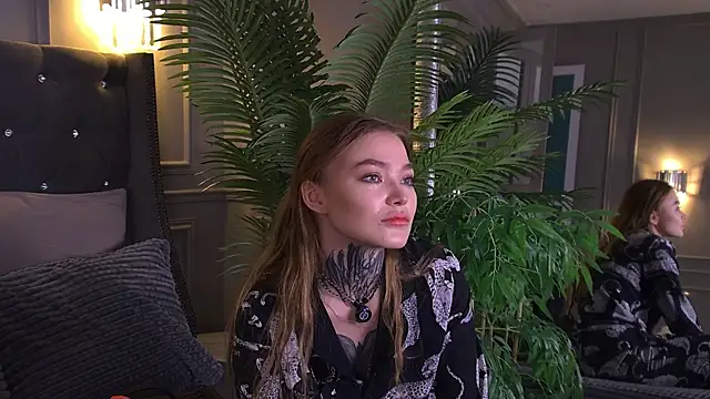 AriWild online show from 05.13.26