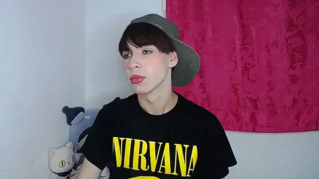 Snapshot of lucky_stricke chatting on 11.16.25 lucky stricke online show from 11.16.25