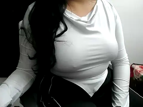 Snapshot of Roshi_Love chatting on 06.26.26 Roshi Love online show from 06.26.26