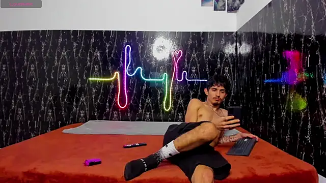 Snapshot of nextboywell1 chatting on 12.20.25 nextboywell1 online show from 12.20.25