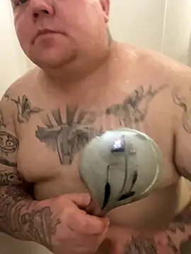 Snapshot of GingerSnap4444 chatting on 10.22.25 GingerSnap4444 online show from 10.22.25