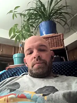 Snapshot of N2OBROWNIES chatting on 10.05.25 N2OBROWNIES online show from 10.05.25