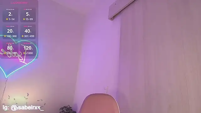 Snapshot of IsabelCortes chatting on 11.06.25 IsabelCortes online show from 11.06.25