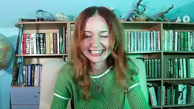 Snapshot of Foxilady357 chatting on 11.26.25 Foxilady357 online show from 11.26.25