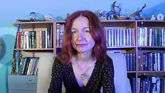 Snapshot of Foxilady357 chatting on 04.29.26 Foxilady357 online show from 04.29.26