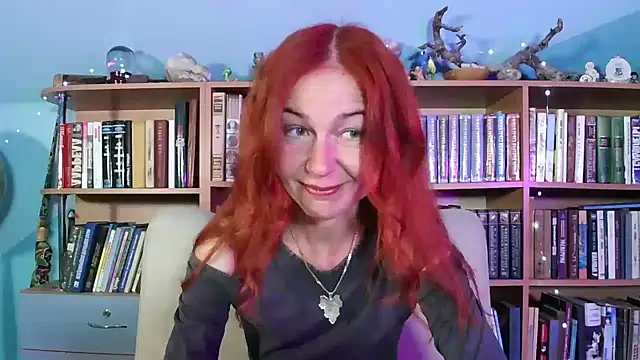 Snapshot of Foxilady357 chatting on 05.10.26 Foxilady357 online show from 05.10.26