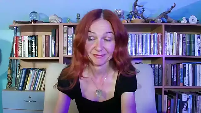 Snapshot of Foxilady357 chatting on 05.26.26 Foxilady357 online show from 05.26.26