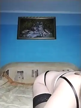 Snapshot of Viktoriia27 chatting on 11.26.25 Viktoriia27 online show from 11.26.25