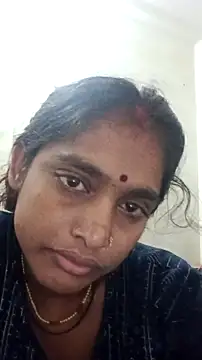 Snapshot of Guriya0076 chatting on 10.12.25 Guriya0076 online show from 10.12.25