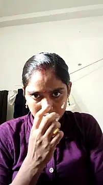Snapshot of Guriya0076 chatting on 07.22.26 Guriya0076 online show from 07.22.26