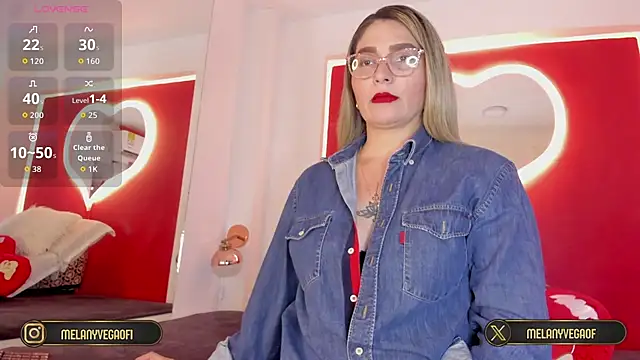 MelanyVegas online show from 09.10.25