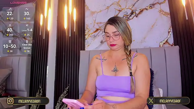 MelanyVegas online show from 09.24.25