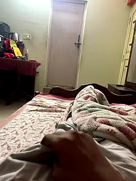 Snapshot of kissyou__89 chatting on 09.28.25 kissyou  89 online show from 09.28.25