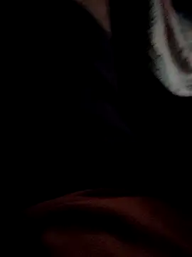 Snapshot of kissyou__89 chatting on 10.28.25 kissyou  89 online show from 10.28.25